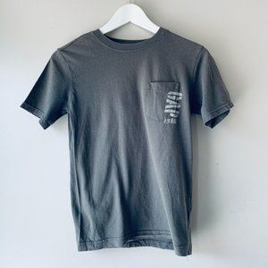 GAP KIDS khaki logo t-shirt size M/8